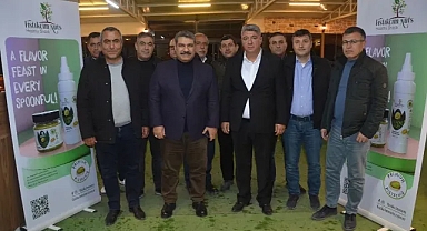 Üzümcüoğlu, Birecik’te 400 Kişilik İftar Yemeği ile Dayanışma Gecesi Düzenledi