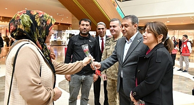 Vali Şıldak 'ın Kadınlar Günü Mesaisi