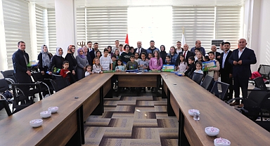 Başkan Nihat Çiftçi Gençlik Ve Çocuk Meclisiyle Buluştu