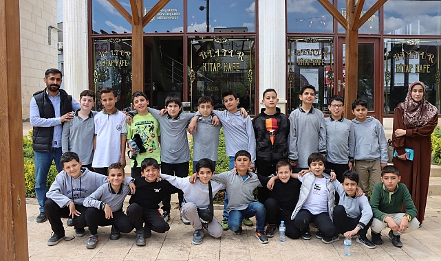 Okuma Sevgisi Kitap Kafe’de Filizleniyor