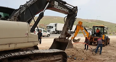 Suruç’ta Sıcak Asfalt Çalışmaları Devam Ediyor