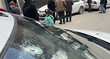 Urfa’da kavga! Kurşunlar araç ve işyerlerine isabet etti!