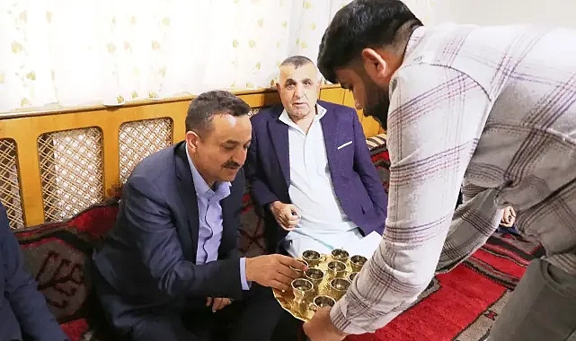 Urfalı Eski Vekil , Kutsal Topraklardan Sonra Evinde Ziyaretçi Akınına Uğradı