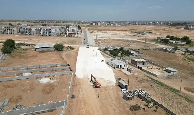 Büyükşehir Akçakale’de yol çalışmalarını sürdürüyor!