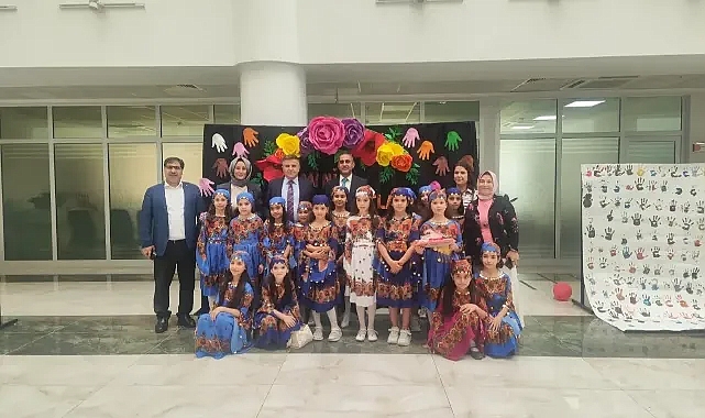 Karaköprü'de Öğrencilerin Sanatsal ve Kültürel Ürünleri Sergilendi