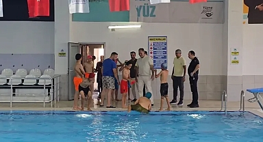 Başkan Mehmet Kuş, gençleri havuza davet etti