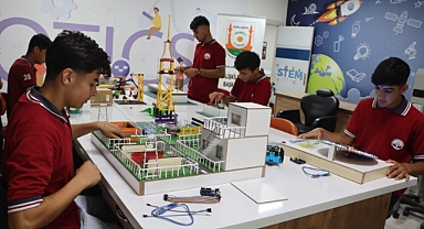 Büyükşehir Belediyesi, Robotik Kodlamayla Genç Yetenekleri Destekliyor