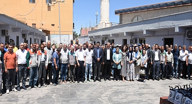 Eş Başkanlar Serhan Paydaş ve Garip Yeşil Belediye Personeliyle Bayramlaştı
