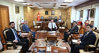 Kahramanmaraş Sütçü İmam Üniversitesi’nde Konferans Salonuna Nizami Gencevi’nin Adı Verildi