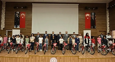 Şanlıurfa Büyükşehir Belediyesi, eğitime pedallı destek verdi