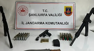 Şanlıurfa’da ev ve eklentilerine baskın! Tüfek ve tabancalar ele geçirildi!