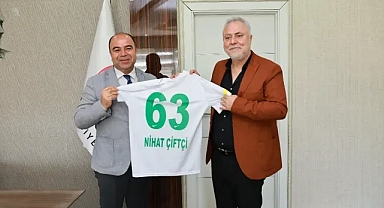 Şanlıurfaspor Yönetiminden Karaköprü Belediye Başkanı Nihat Çiftçi’ye Ziyaret