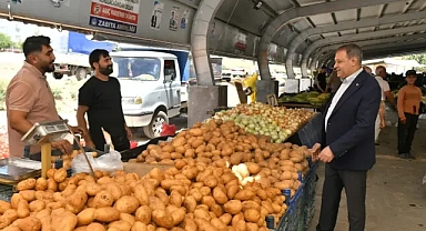 Vali Şıldak, pazar esnafını ziyaret etti