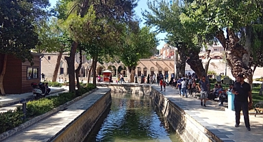 Balıklıgöl’de Yıpranma Alarmı: Uzmanlardan Girişlerin Denetimli Olması Çağrısı