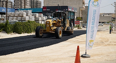 Haliliye Belediyesi’nden Ahmet Yesevi’ye Asfalt Hizmeti