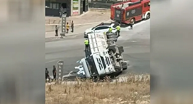 Şanlıurfa’da kontrolden çıkan TIR devrildi!