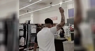Şanlıurfa’da markete girdi! Deodorantı sıkıp sosyal medyada paylaştı!