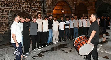 Siverek’te Geleneksel Halk Oyunları Belediyenin Kurslarıyla Yaşatılıyor
