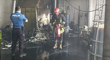 Urfa’daki eldiven fabrikasında yangın paniği!