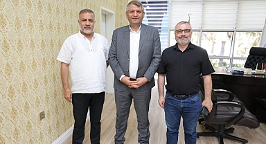 “Yılın En İyi İlçe Belediye Başkanı” Ödülü Başkan Abdülhakim Ayhan’a Takdim Edildi