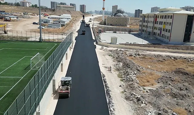 Büyükşehir, hızla yapılaşan Karaköprü’de ulaşımı güçlendiriyor!