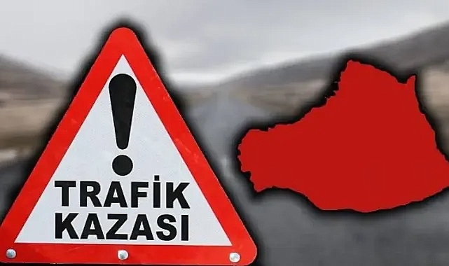 Otomobil ve traktör çarpıştı! Yaralılar var