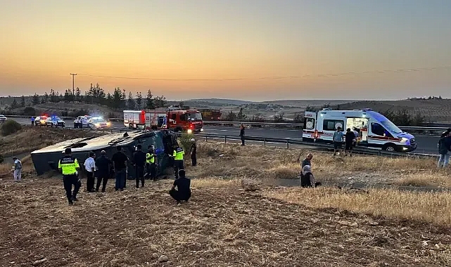Şanlıurfa'da otobüs devrildi! Çok sayıda yaralı var