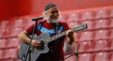 Yıllarca sürgün yaşamış vatandaşlıktan çıkarılmıştı, Ünlü sanatçı ameliyat masasına yattı 