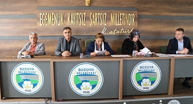 Bozova Belediyesi 2026 Bütçesi İçin Ekim Ayı Meclis Toplantısını Tamamladı