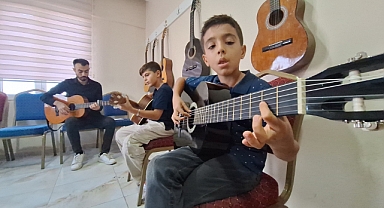 Büyükşehir, Binlerce Genci Gençlik Merkezlerinde Buluşturuyor