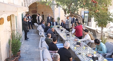 Eyyübiye’deki Temizlik Seferberliğine İşletmeler Dâhil Oluyor