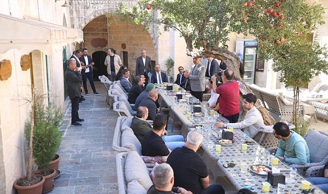 Eyyübiye’deki Temizlik Seferberliğine İşletmeler Dâhil Oluyor