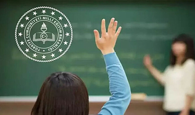 Öğretmenler alan değiştiriyor ama memur öğretmenler öğretmenliğe geçemiyor.