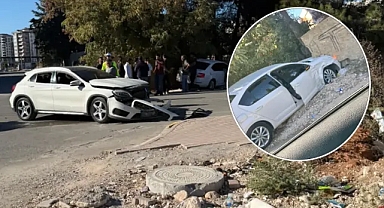 Urfa’da kaza! İki araç kafa kafaya çarpıştı!