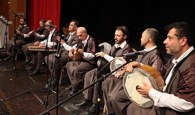 Urfa Türküleri Bozkırın Kalbinde Yankılandı