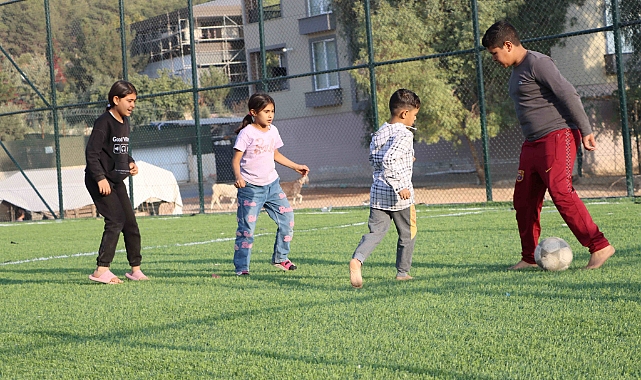 Güllübağ’da Çocuklar İçin Yeni Spor Alanı Kazandırıldı
