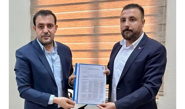 İYİ Parti Şanlıurfa İl Başkanı Ali Eroğlu Mazbatasını Aldı