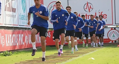 Karaköprü Belediyespor Silkifke’yi Ağırlıyor