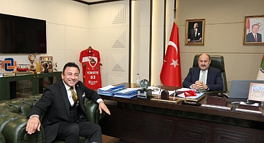 Sanatçı Benhur Şanlıurfa’da