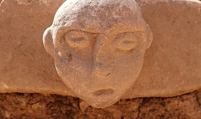 Şanlıurfa’da 10 Bin Yıllık İnsan Yüzü Heykeli Bulundu