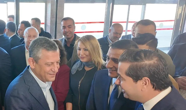 Şanlıurfa Teşkilatı, Özgür Özel’i Gaziantep Havaalanında Karşıladı