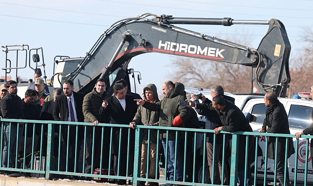 Başkan Gülpınar Buğdaytepe’de Arama Çalışmalarını Yerinde İnceledi