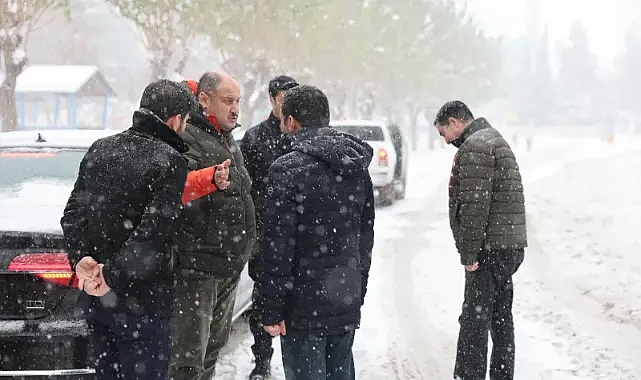 Başkan Gülpınar, Karla Mücadeleyi Sahada İnceledi