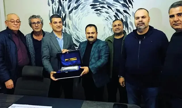Başkan İnan’dan Başkan Özkan’a Plaket