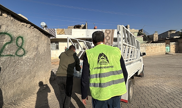 Destekler Adreslere Ulaşıyor Eyyübiye’de Yetimin Yüzü Gülüyor