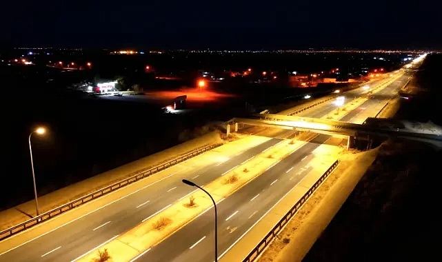 Dicle Elektrik'ten Şanlıurfa-Mardin Karayolu'na 49 milyon TL'lik LED aydınlatma