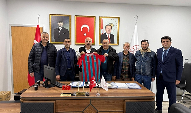 Viranşehir Belediyespor’dan Futbol Sahası İçin Gençlik ve Spor Müdürlüğüne Ziyaret