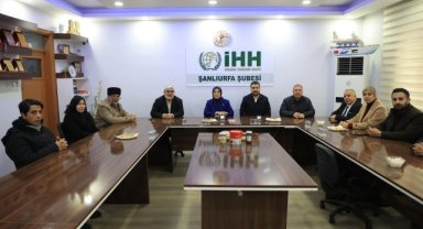 AK Parti Karaköprü Heyeti İHH Şanlıurfa Çalışmalarını Değerlendirdi