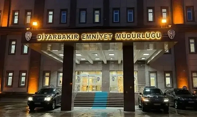 Diyarbakır'da emniyete saldırı girişimi!