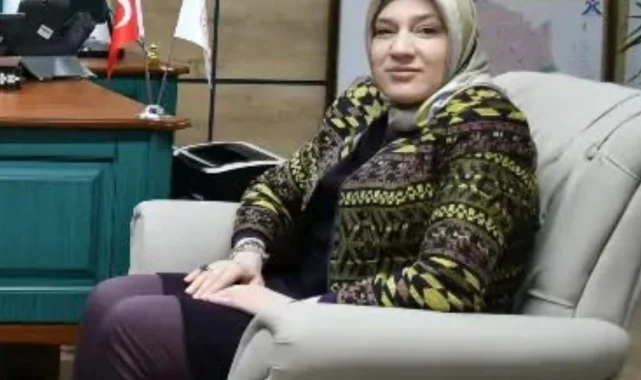 Eski AK Parti Kadın Kolları Başkanı Evinde Ölü Bulundu